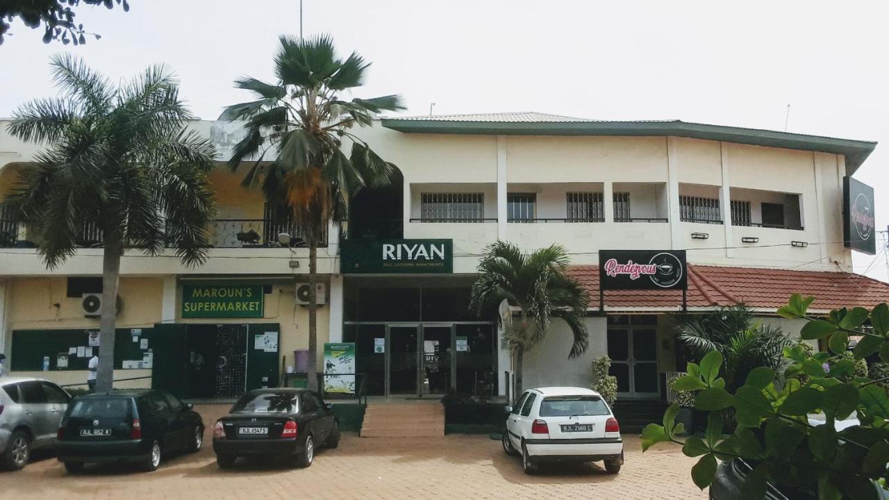 Riyan Apartment Kololi Ngoại thất bức ảnh