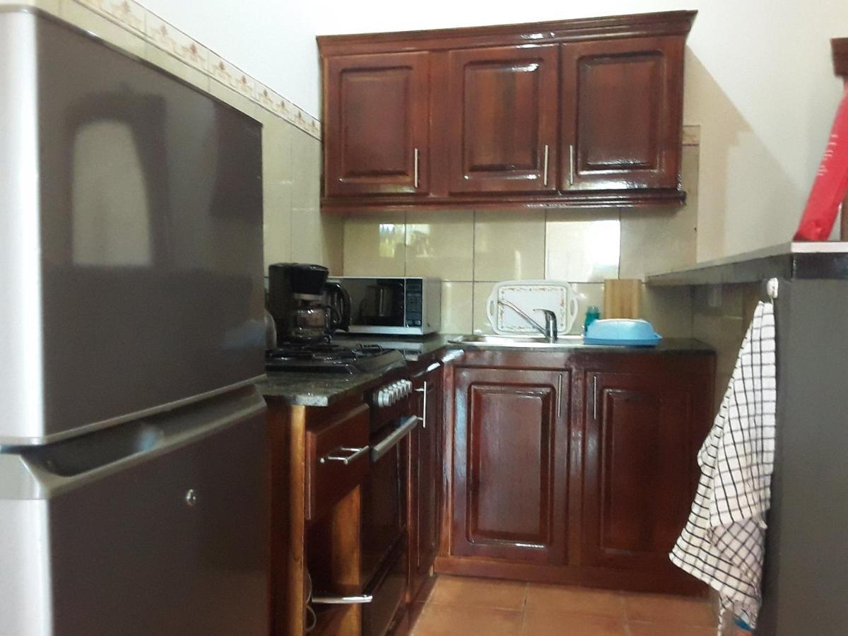Riyan Apartment Kololi Ngoại thất bức ảnh