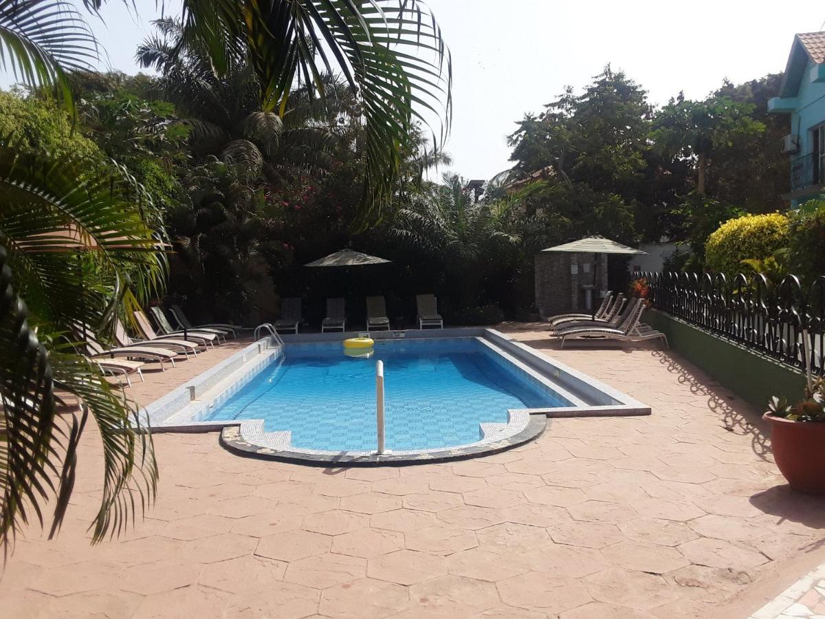 Riyan Apartment Kololi Ngoại thất bức ảnh