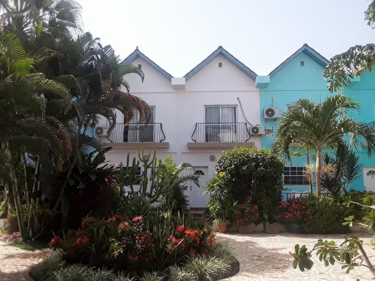 Riyan Apartment Kololi Ngoại thất bức ảnh