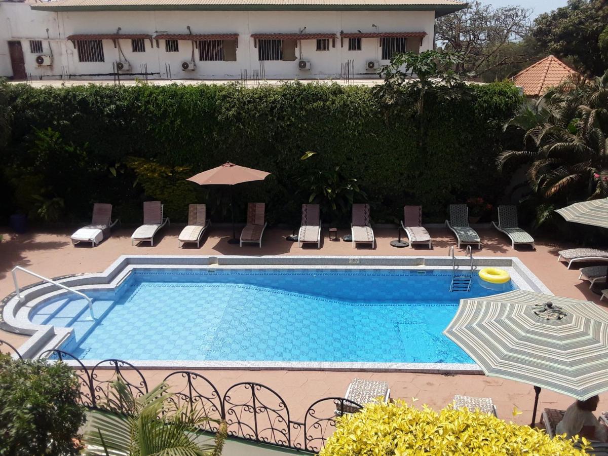 Riyan Apartment Kololi Ngoại thất bức ảnh