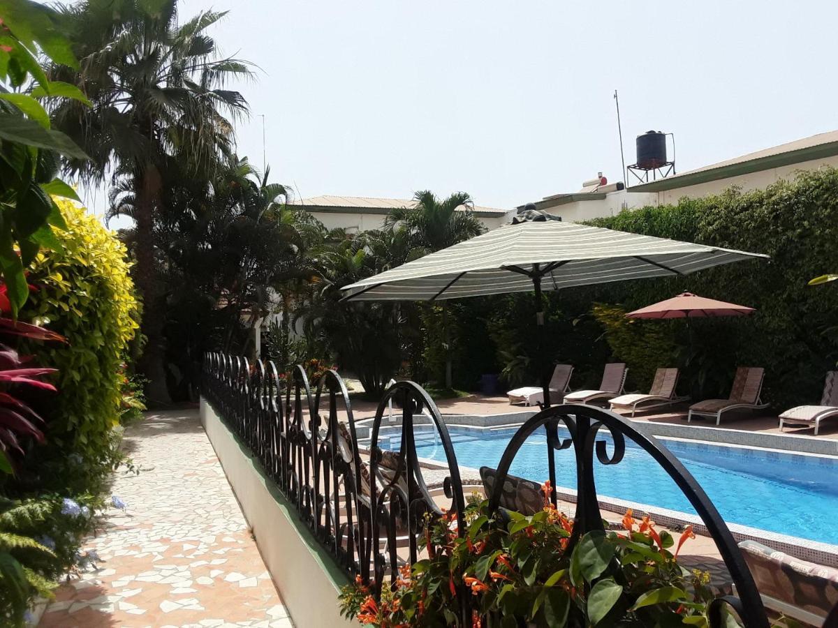 Riyan Apartment Kololi Ngoại thất bức ảnh