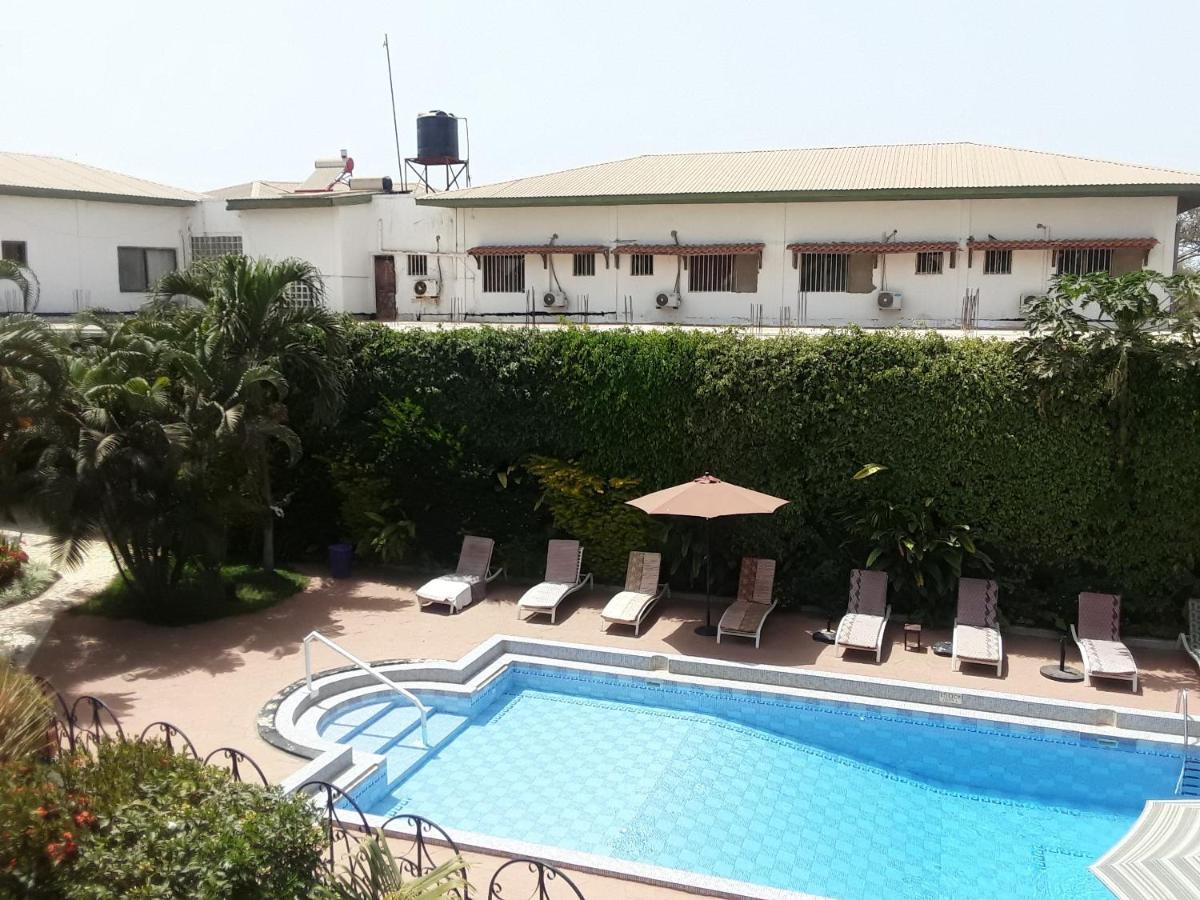 Riyan Apartment Kololi Ngoại thất bức ảnh