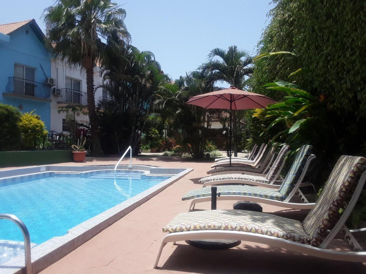 Riyan Apartment Kololi Ngoại thất bức ảnh
