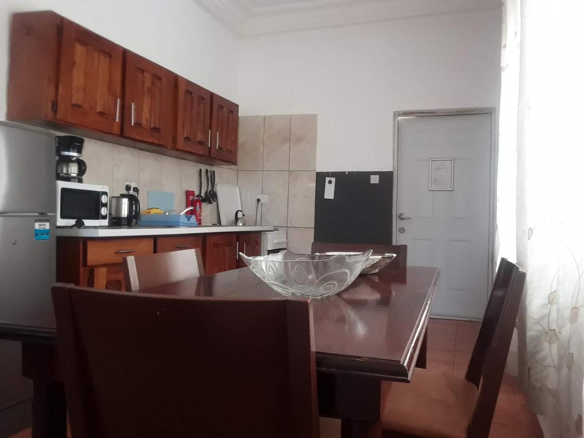 Riyan Apartment Kololi Ngoại thất bức ảnh