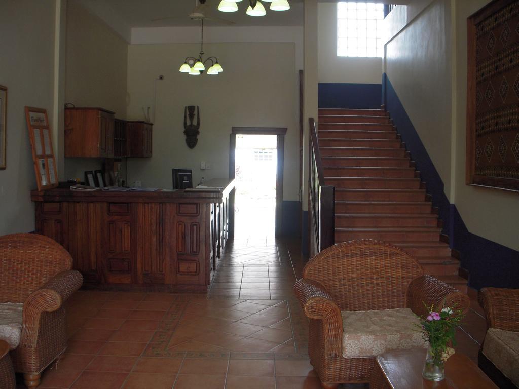 Riyan Apartment Kololi Ngoại thất bức ảnh